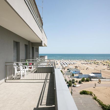 Hotel Giglio Rimini Luaran gambar